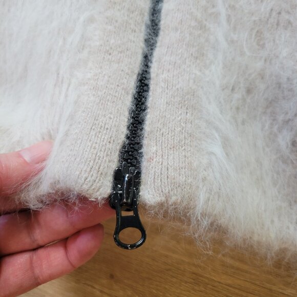 Vintage Venesha High Quality Angora Women's M White Comfort Soft Lined Collar - Picture 5 of 9